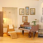 A Piece Of History Apartament *
