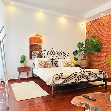 A Piece Of History Apartment
