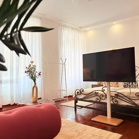 A Piece Of History Apartment