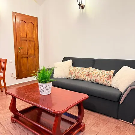 A Piece Of History Apartment *