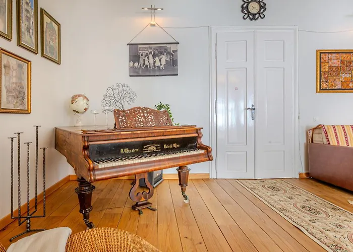 A Piece Of History 公寓 *