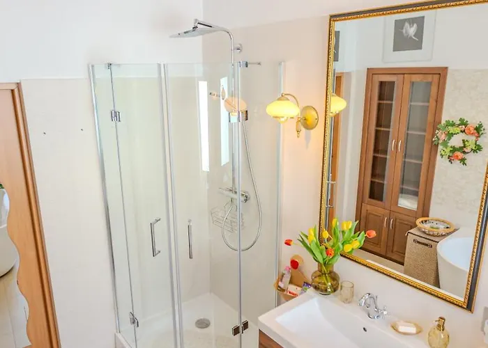 A Piece Of History Apartment *