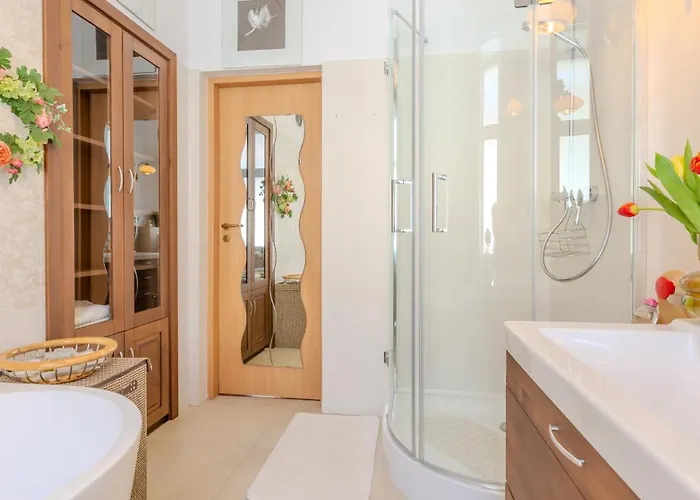 A Piece Of History Apartment *